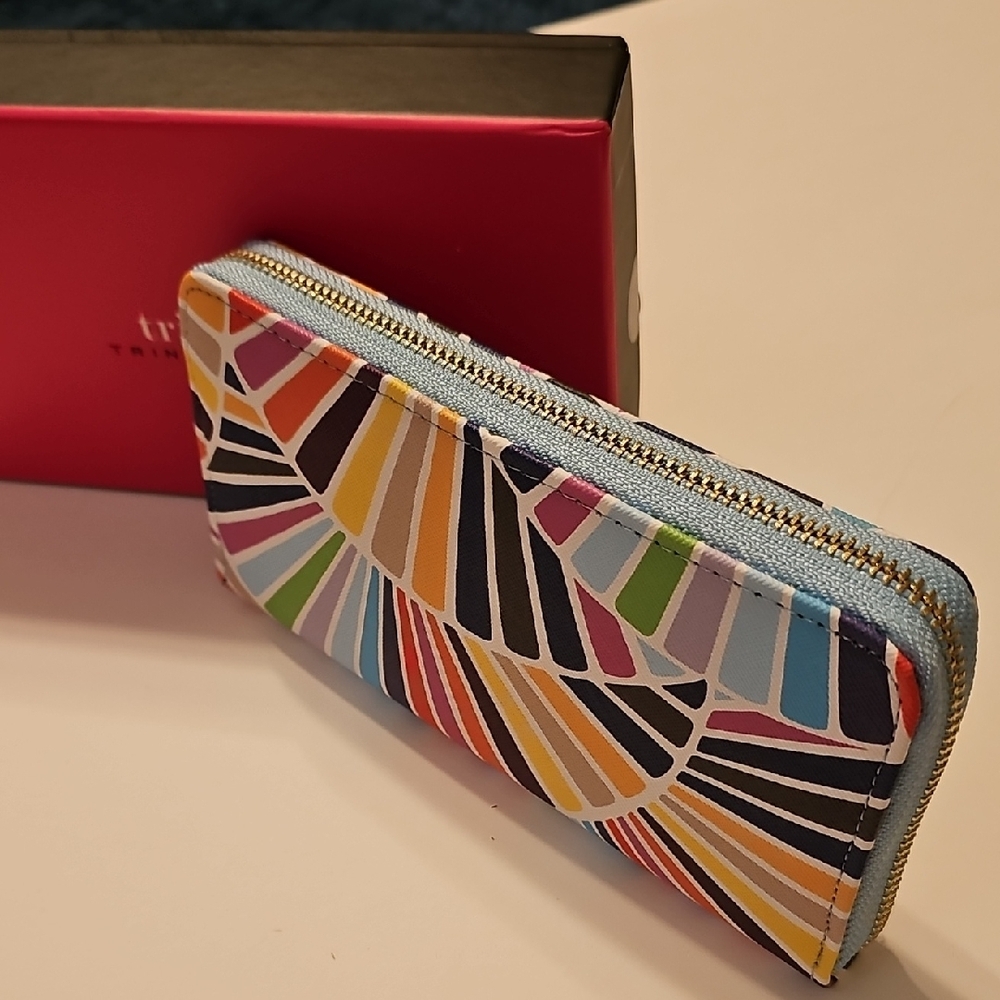 Trina Turk Full Zip Around Wallet - Picture 2 of 8